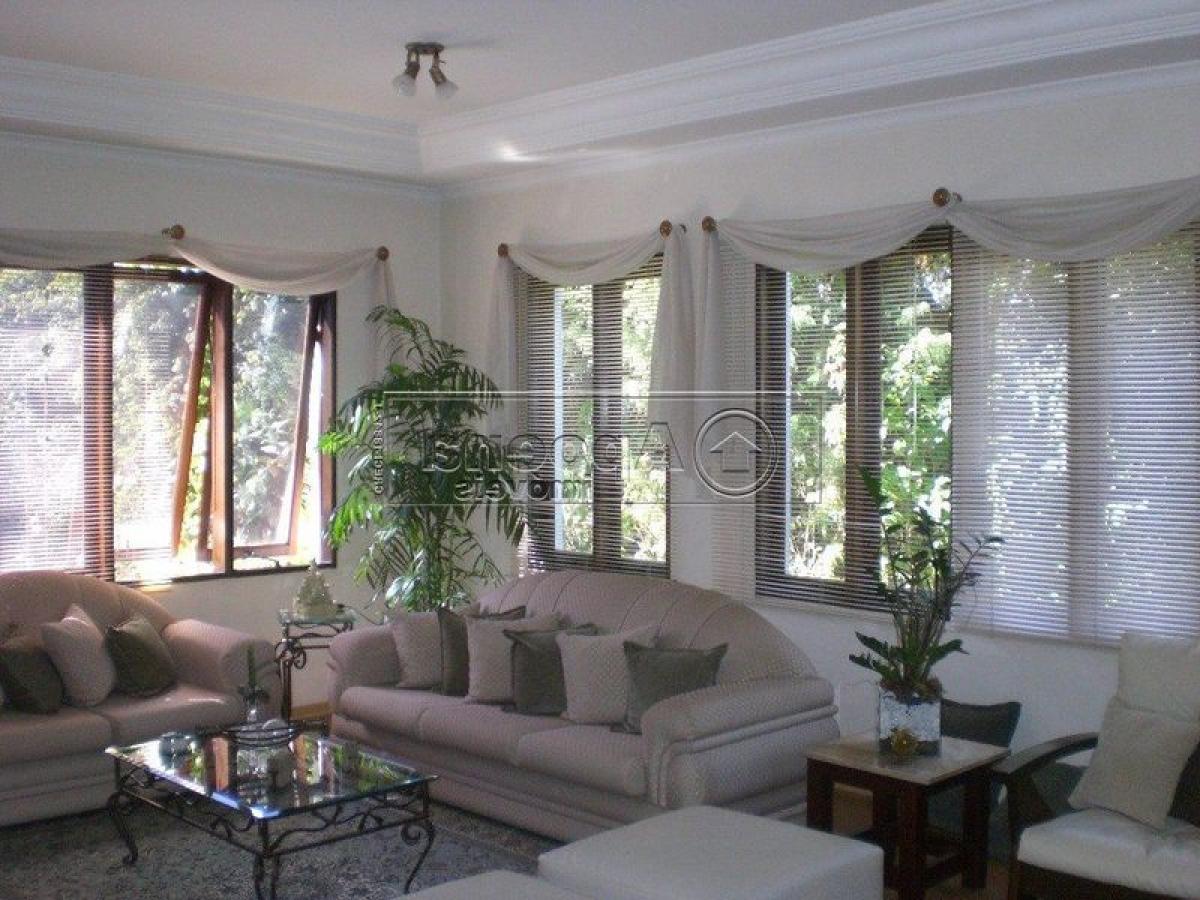 Casa de 4 dormitorios en Sao Paulo, Brazil No. 497802