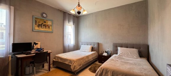 6 bedrooms House in Legnago, Italy No. 377061 31