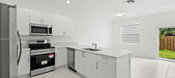 3 dormitorios dúplex en venta en Miami, Miami-Dade, Florida, USA № 615229 27