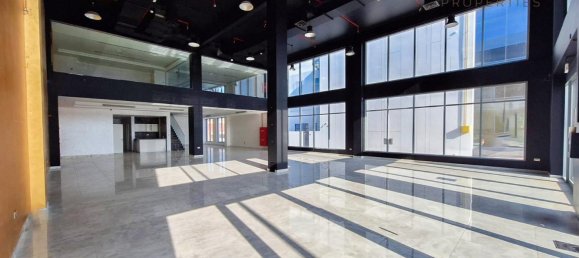 Коммерческая недвижимость 311.2м² в Дубай, ОАЭ № 54788 2