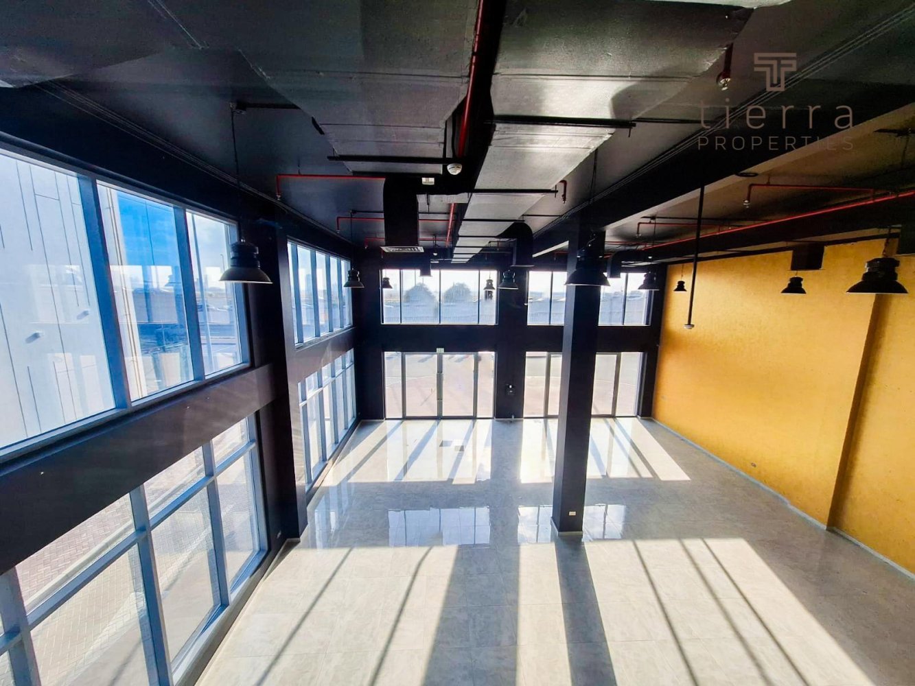 Коммерческая недвижимость 311.2м² в Дубай, ОАЭ № 54788