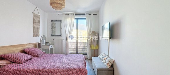 3 bedrooms Apartment in Saint-Cyr-l'Ecole, France No. 135862 7
