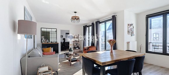 3 bedrooms Apartment in Saint-Cyr-l'Ecole, France No. 135862 3