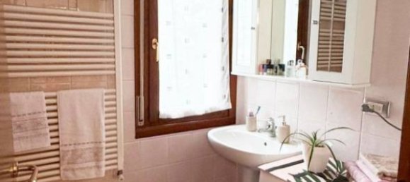 1 bedroom Apartment in Parma, Italy No. 22320 7