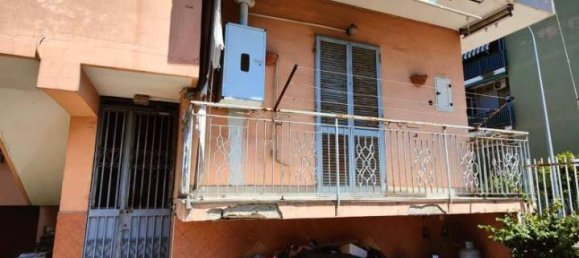 4-salle Appartement à Grumo Nevano, Italy No. 167878 2