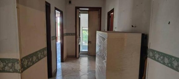 4-salle Appartement à Grumo Nevano, Italy No. 167878 11