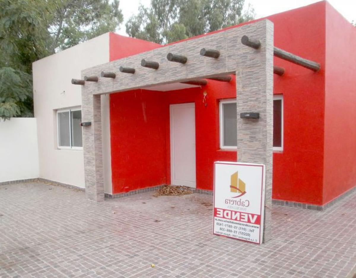 2 bedrooms House in Mar del Plata, Argentina No. 69277