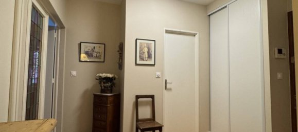 2 bedrooms Apartment in Bourges, France No. 47537 9