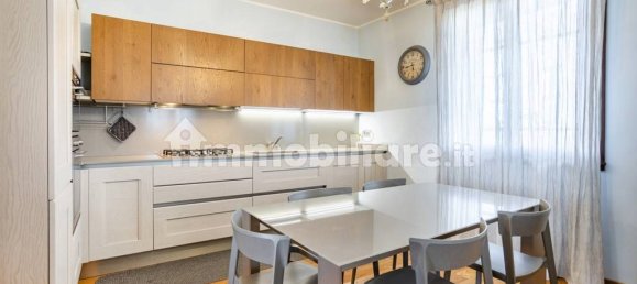 3 bedrooms Villa in Verona, Italy No. 380242 6