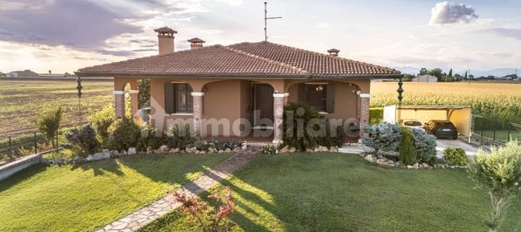 3 bedrooms Villa in Verona, Italy No. 380242 12