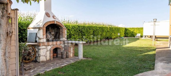 3 bedrooms Villa in Verona, Italy No. 380242 3