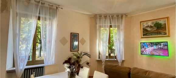 4-salle Appartement à Pinerolo, Italy No. 208577 9