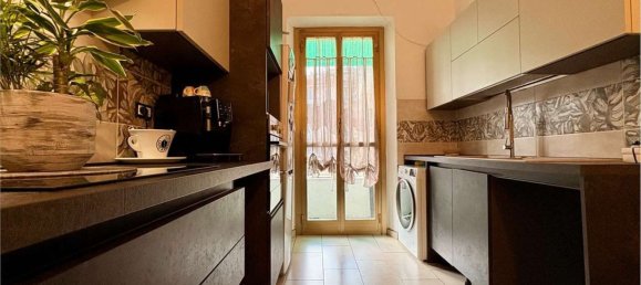4-salle Appartement à Pinerolo, Italy No. 208577 10