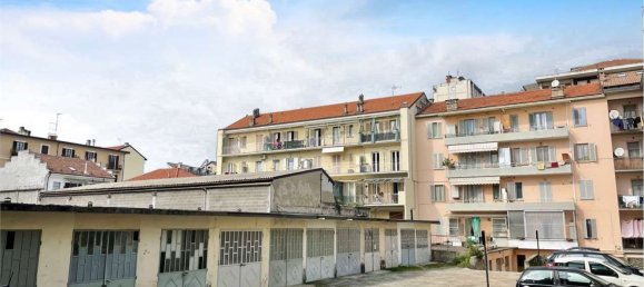 4-salle Appartement à Pinerolo, Italy No. 208577 6