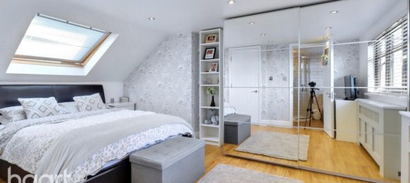 4 bedrooms House in Rainham, United Kingdom No. 4846 49