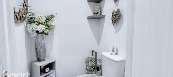 4 bedrooms House in Rainham, United Kingdom No. 4846 44