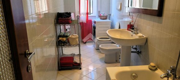 4-salle Appartement à Rapallo, Italy No. 117595 17