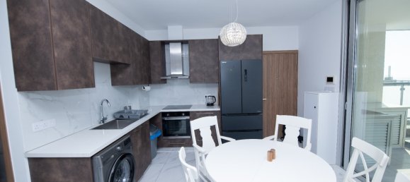 Apartamento de 3 dormitorios en Germasogeia, Cyprus No. 22809 3