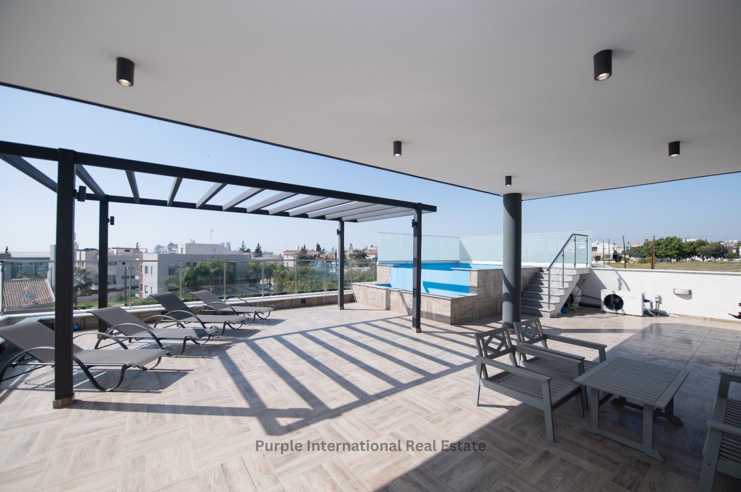 Apartamento de 3 dormitorios en Germasogeia, Cyprus No. 22809