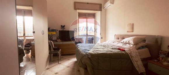 4 rooms Apartment in Naples, Italy No. 166981 7
