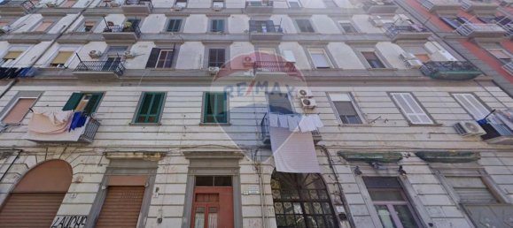 4 rooms Apartment in Naples, Italy No. 166981 14
