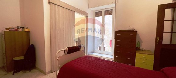 4 rooms Apartment in Naples, Italy No. 166981 10