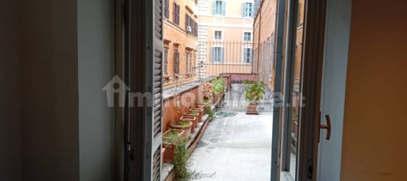 Квартира с 3 спальнями в Рим, Италия № 154452 18