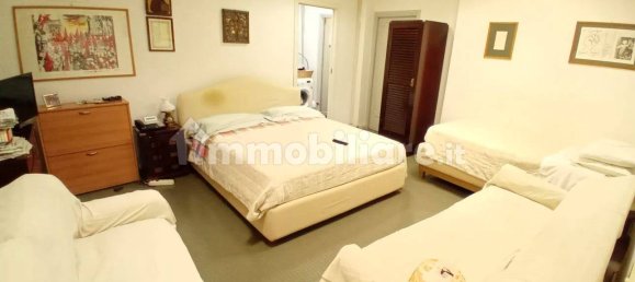 Квартира с 3 спальнями в Рим, Италия № 154452 21