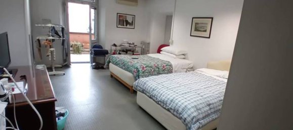 Квартира с 3 спальнями в Рим, Италия № 154452 2