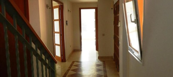 4 غرف نوم فيلا في Cadiz, Spain رقم 26628 5