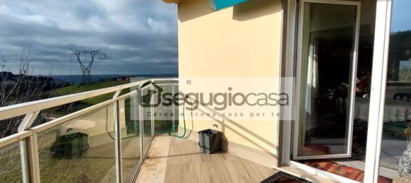 4 bedrooms Apartment in Rome, Italy No. 321619 19