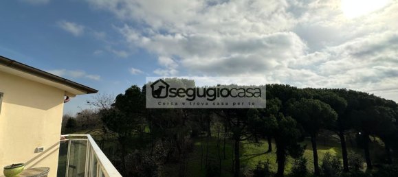 4 bedrooms Apartment in Rome, Italy No. 321619 23