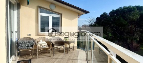 4 bedrooms Apartment in Rome, Italy No. 321619 18