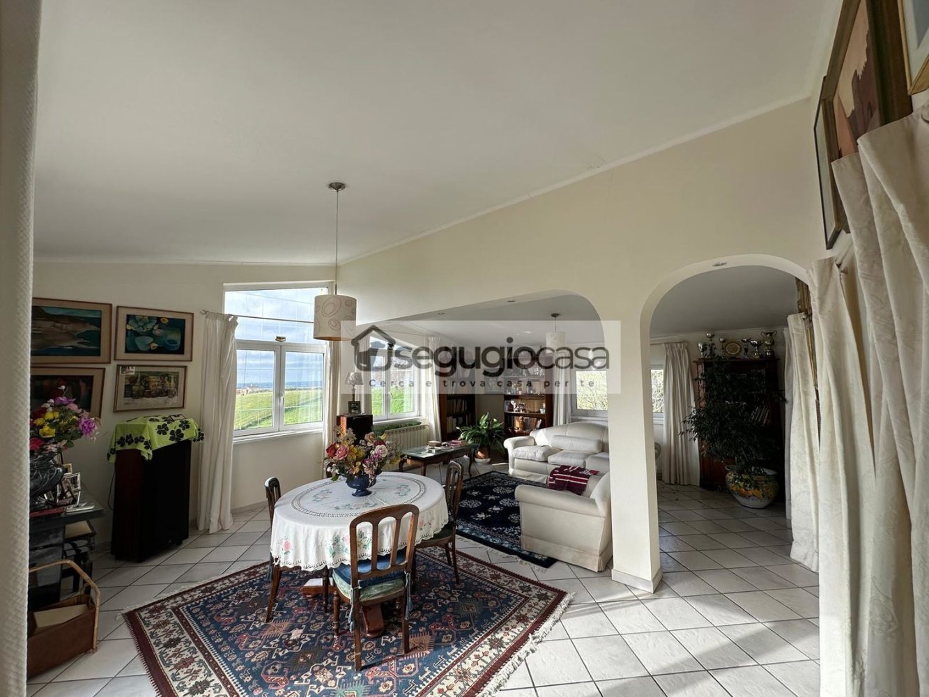 4 bedrooms Apartment in Rome, Italy No. 321619