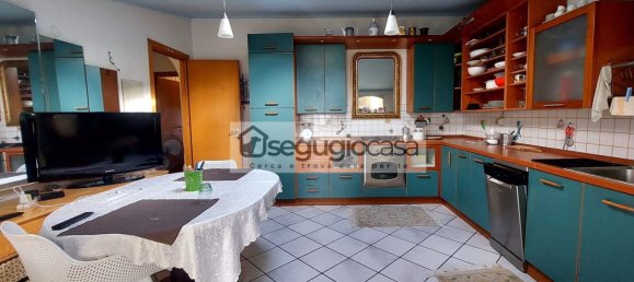 4 bedrooms Apartment in Rome, Italy No. 321619 8