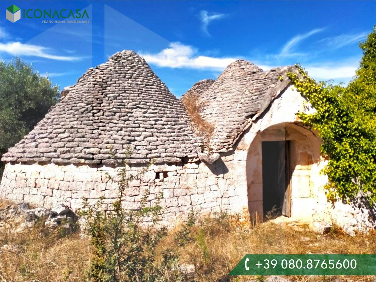 Дом с 4 комнатами в Монополи, Италия № 17249