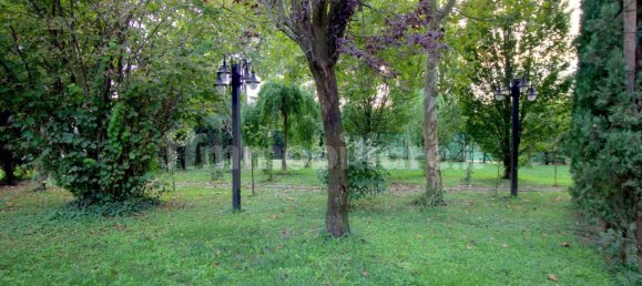 4 bedrooms Villa in Novellara, Italy No. 335954 6