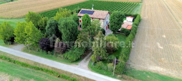 4 Schlafzimmer Villa in Novellara, Italy, Nr. 335954 28