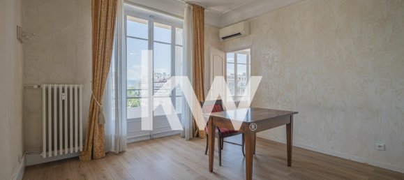 4 bedrooms Apartment in Grenoble, France No. 200653 32