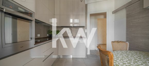 4 bedrooms Apartment in Grenoble, France No. 200653 4