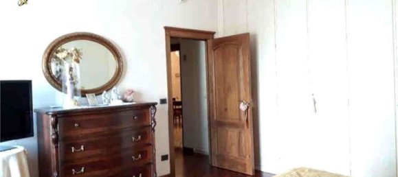 5 rooms Apartment in Terzigno, Italy No. 13968 17