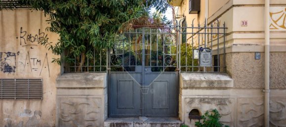 3 chambres Appartement à Palermo, Italy No. 121065 11