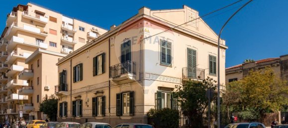 3 chambres Appartement à Palermo, Italy No. 121065 18