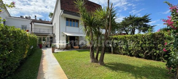 3 bedrooms House in Montignoso, Italy No. 216525 22