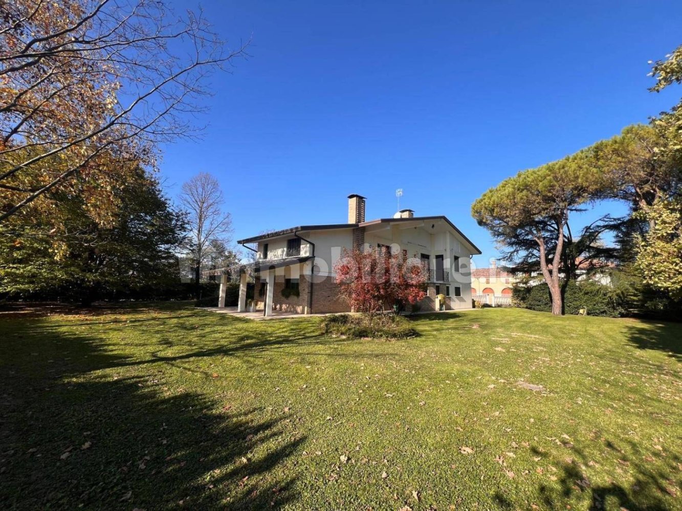 4 bedrooms Villa in Annone Veneto, Italy No. 66008