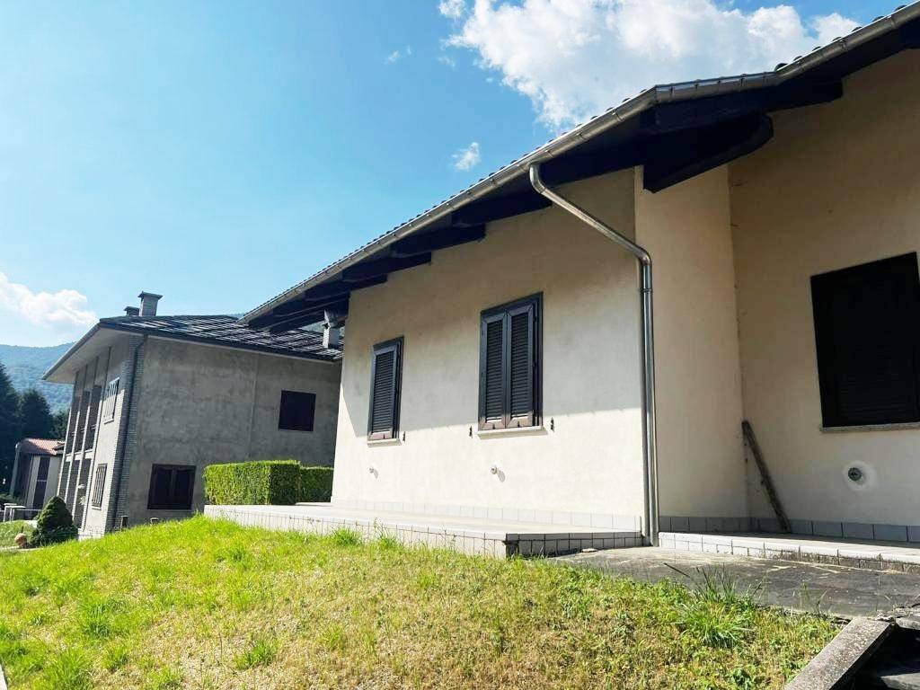 2 غرف نوم منزل في Roure, Italy رقم 278192