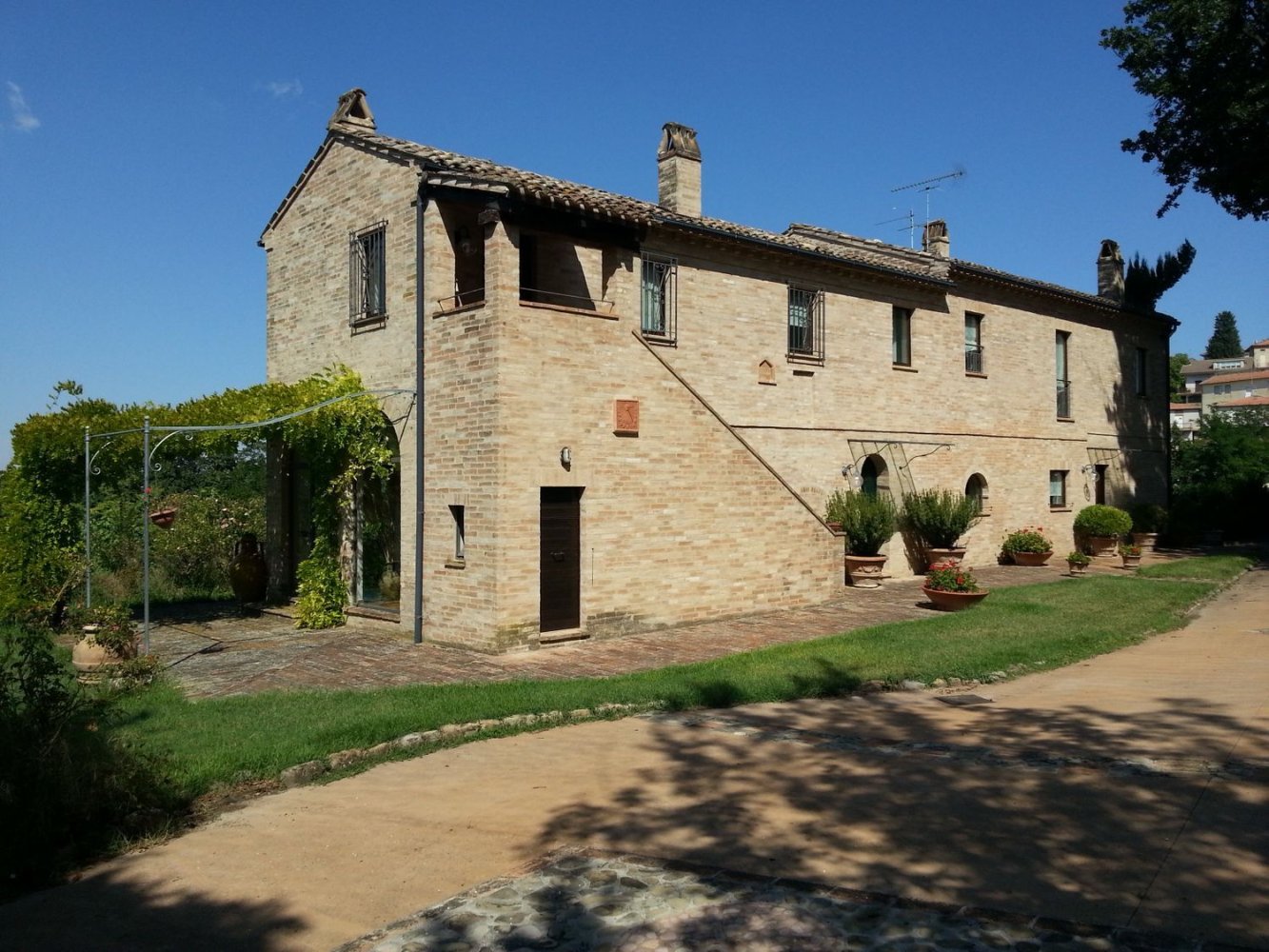 8 rooms House in Grottazzolina, Italy No. 153144