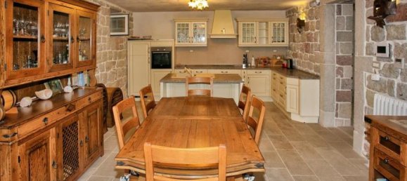 5 bedrooms Commercial property in Budva, Montenegro No. 144 13