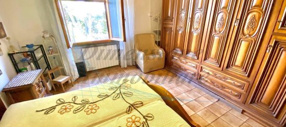 5 rooms Apartment in Cecina, Italy No. 20491 24