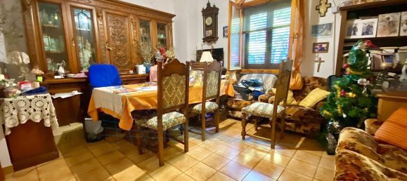 5 rooms Apartment in Cecina, Italy No. 20491 6